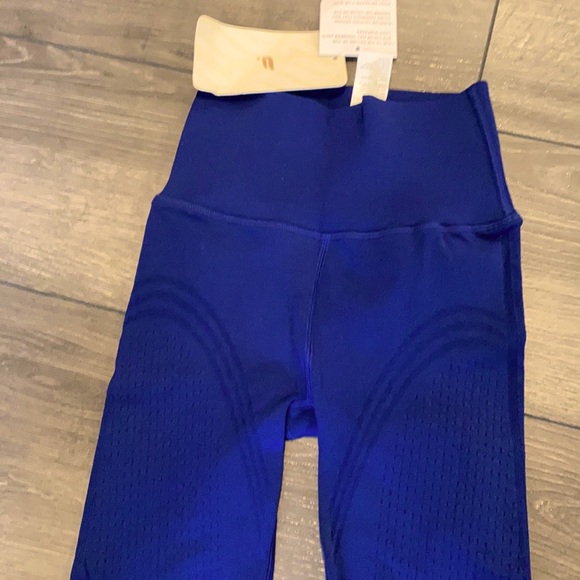 Fabletics Athletic Leggings - Picture 4 of 10